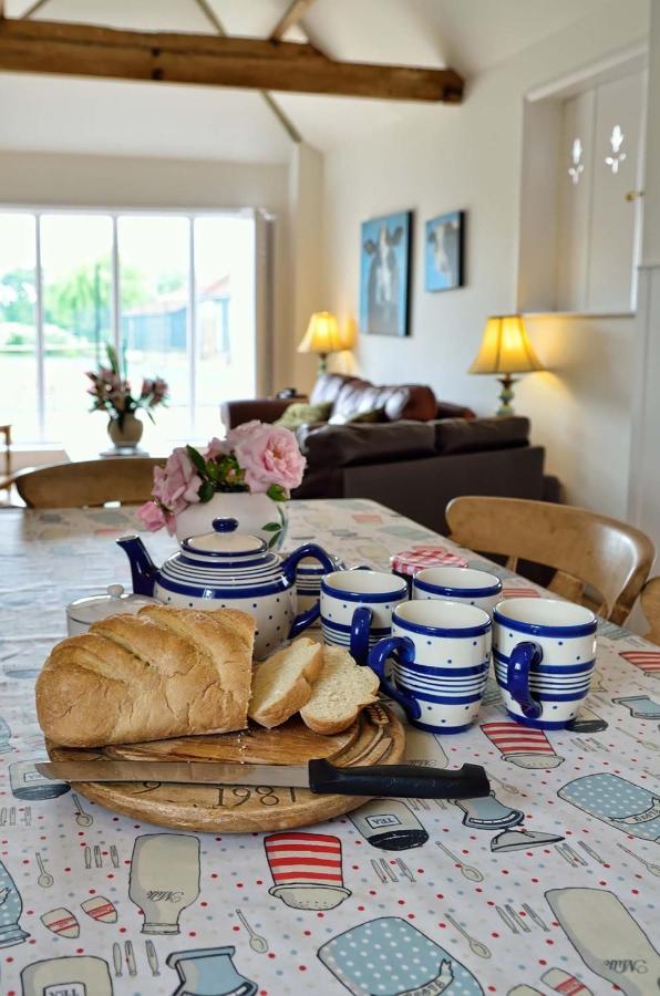 East Green Farm Cottages - The Granary サックスマンダム エクステリア 写真