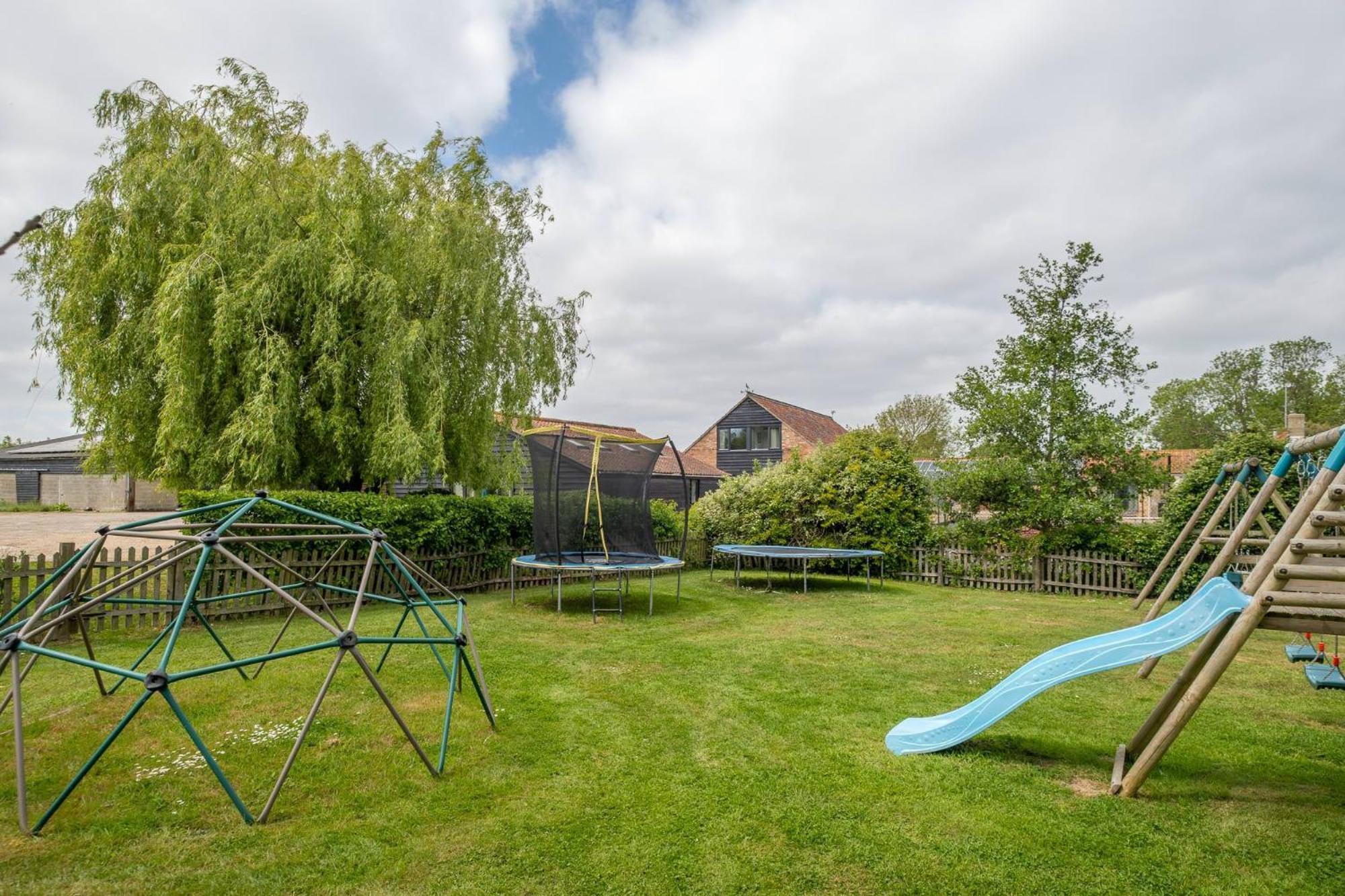 East Green Farm Cottages - The Granary サックスマンダム エクステリア 写真